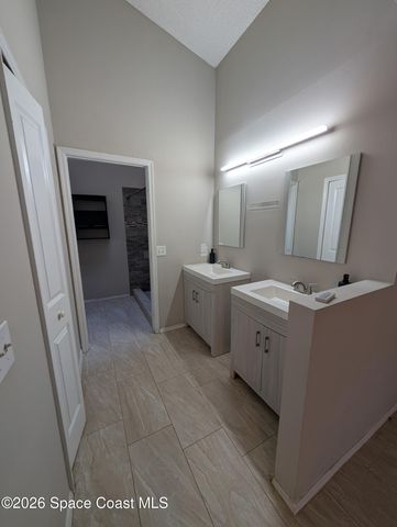 252 Emerson Drive NW, Palm Bay, FL 32907