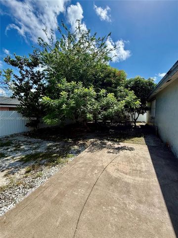 13237 SW 257th Terrace, Homestead, FL 33032