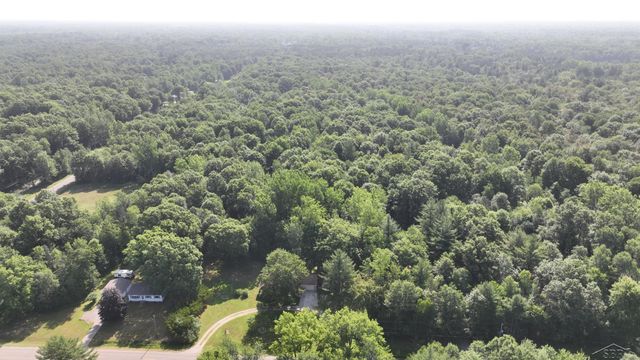 549 S Eight Mile Road, Midland, MI 48640