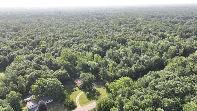 549 S Eight Mile Road, Midland, MI 48640