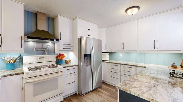 549 S Eight Mile Road, Midland, MI 48640