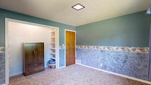 549 S Eight Mile Road, Midland, MI 48640