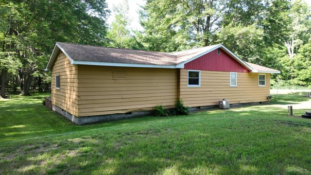 549 S Eight Mile Road, Midland, MI 48640
