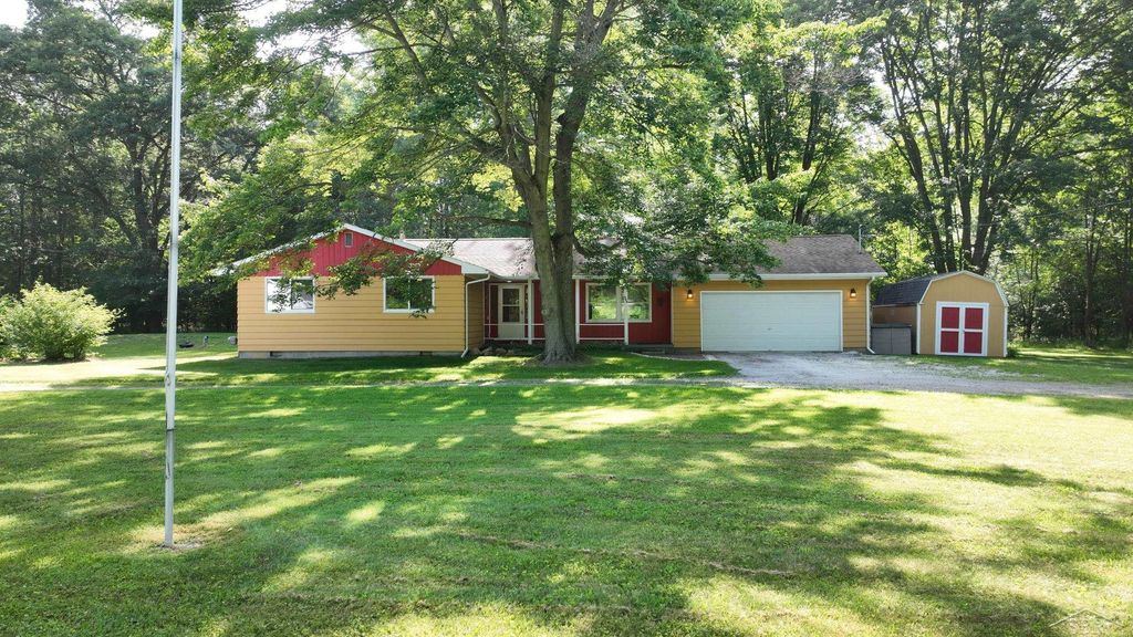 549 S Eight Mile Road, Midland, MI 48640