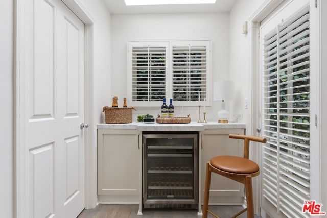 8809 Evanview Drive, Los Angeles, CA 90069