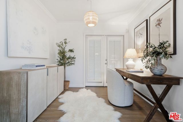 8809 Evanview Drive, Los Angeles, CA 90069