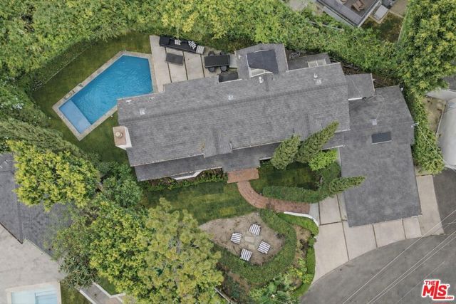 8809 Evanview Drive, Los Angeles, CA 90069