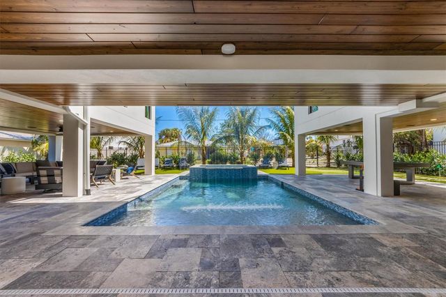 540 S POLK DRIVE, Sarasota, FL 34236