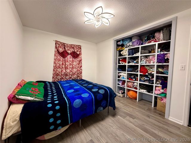 2405 S 123rd East Avenue, Tulsa, OK 74129