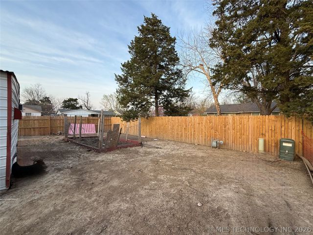 2405 S 123rd East Avenue, Tulsa, OK 74129