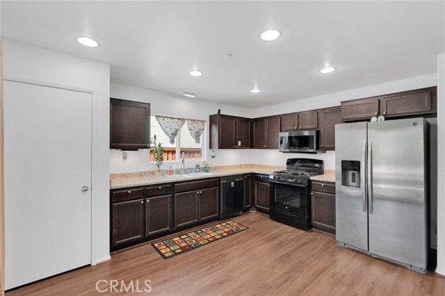 11075 Paso Blanco, Adelanto, CA 92301