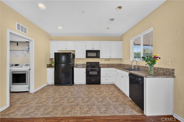 37124 Running Springs Rd, Murrieta, CA 92563