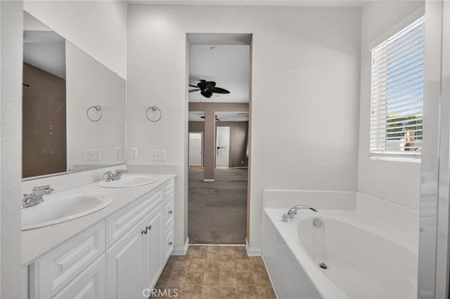 37124 Running Springs Rd, Murrieta, CA 92563