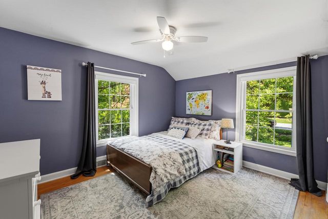 900 Apple Tree LANE, Brookfield, WI 53005