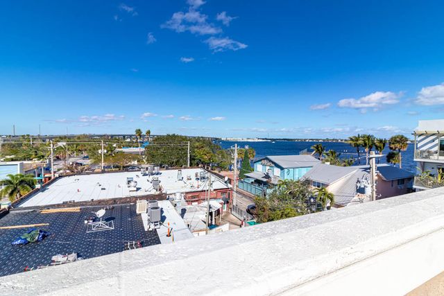 47 SW Osceola Street 206, Stuart, FL 34994