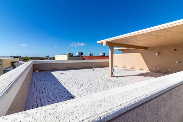 47 SW Osceola Street 206, Stuart, FL 34994