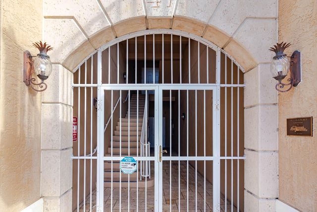 47 SW Osceola Street 206, Stuart, FL 34994