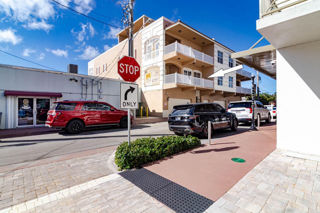 47 SW Osceola Street 206, Stuart, FL 34994