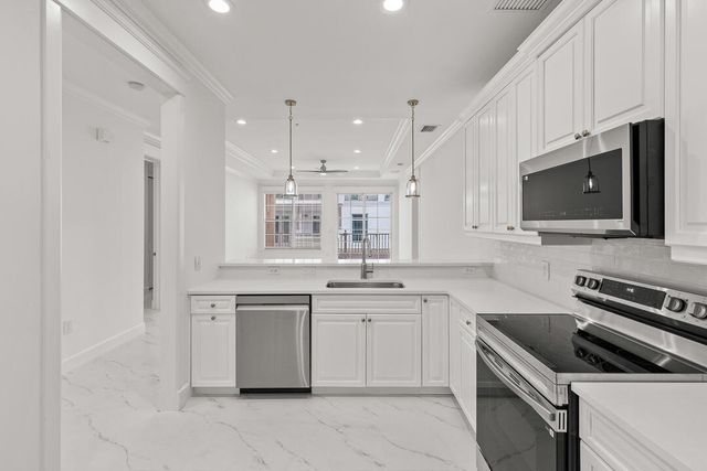 47 SW Osceola Street 206, Stuart, FL 34994