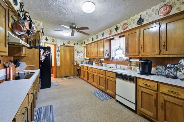 311 Wheeler Creek Court, Gainesville, TX 76240