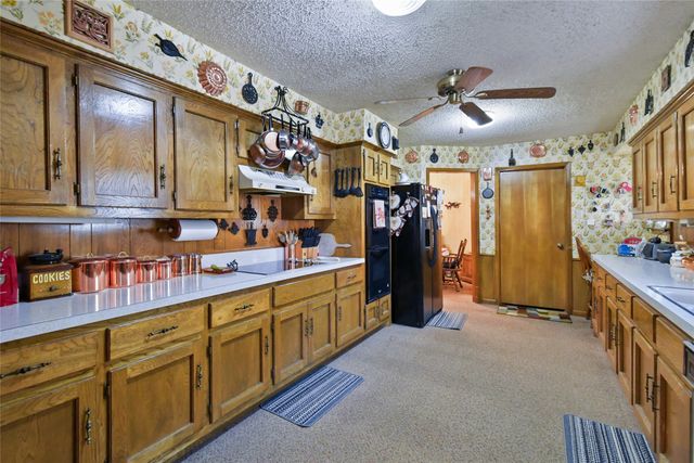 311 Wheeler Creek Court, Gainesville, TX 76240