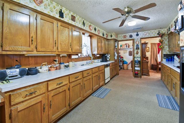 311 Wheeler Creek Court, Gainesville, TX 76240