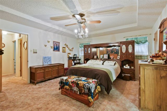 311 Wheeler Creek Court, Gainesville, TX 76240