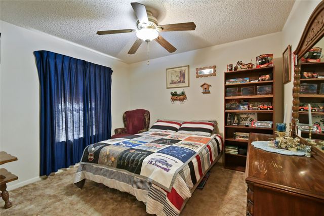 311 Wheeler Creek Court, Gainesville, TX 76240