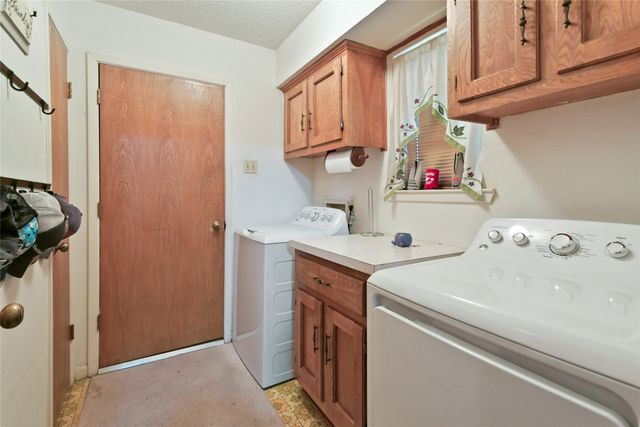 311 Wheeler Creek Court, Gainesville, TX 76240