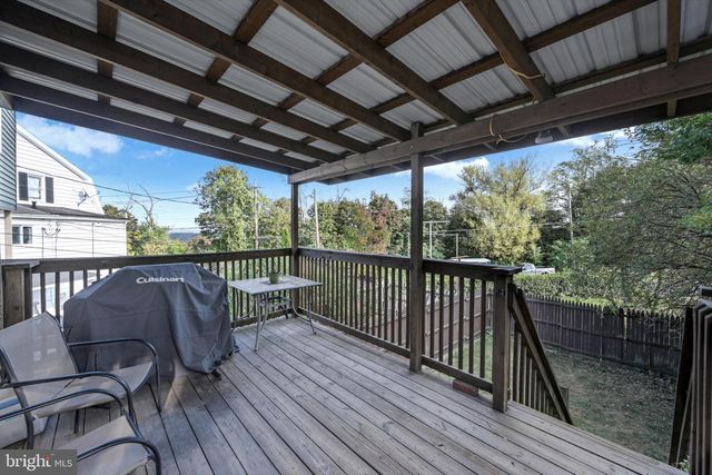 234 S SCHUYLKILL AVE, Shenandoah, PA 17976