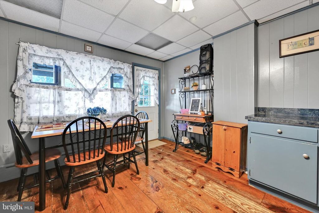 Image 13 of property listing at 234 S SCHUYLKILL AVE, Shenandoah, PA 17976