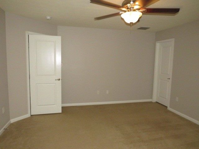 6202 Lenox Ln, South Fayette, PA 15057