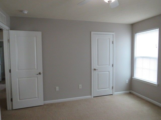 6202 Lenox Ln, South Fayette, PA 15057