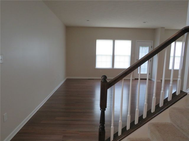 6202 Lenox Ln, South Fayette, PA 15057