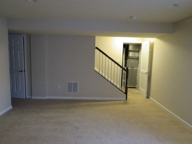 6202 Lenox Ln, South Fayette, PA 15057