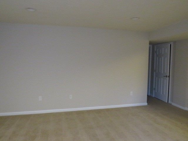 6202 Lenox Ln, South Fayette, PA 15057