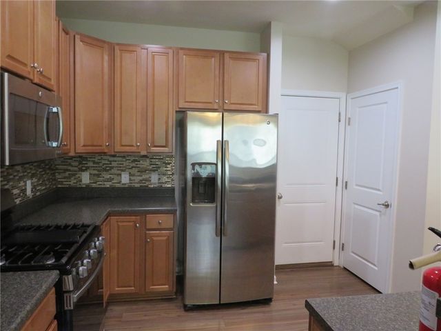6202 Lenox Ln, South Fayette, PA 15057