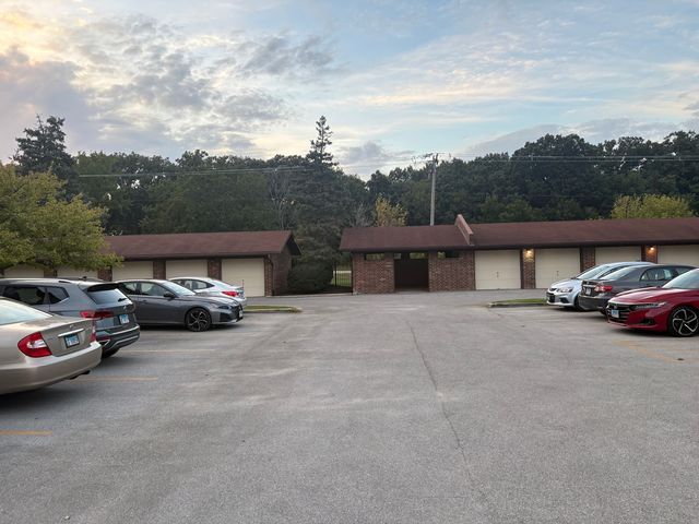 17218 Ridgeland Avenue 3s, Tinley Park, IL 60477