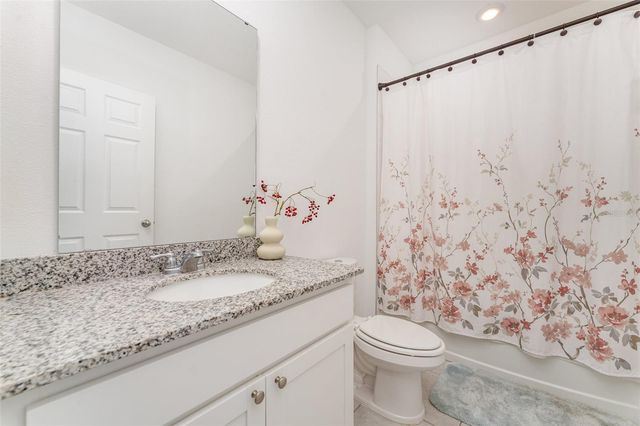 573 VISTA VILLAGES BOULEVARD, Davenport, FL 33896