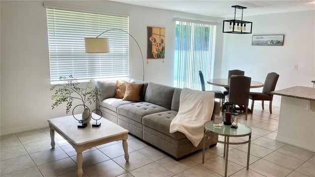 573 VISTA VILLAGES BOULEVARD, Davenport, FL 33896