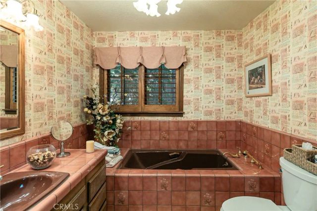 27421 Cedarwood Drive, Lake Arrowhead, CA 92352