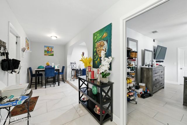 7174 MATTHEW Street, Jacksonville, FL 32210