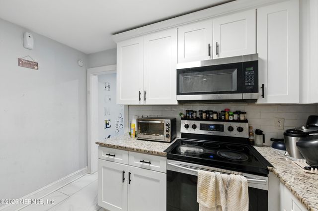 7174 MATTHEW Street, Jacksonville, FL 32210