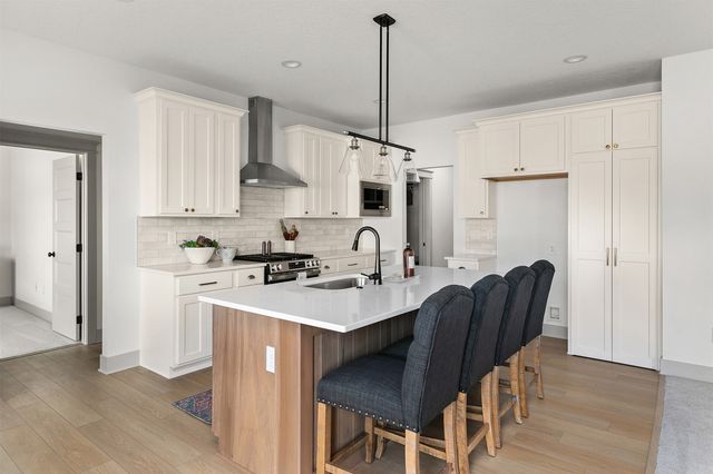 1410 NW Linda Lane, Waukee, IA 50263