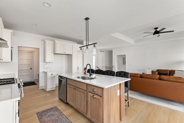 1410 NW Linda Lane, Waukee, IA 50263