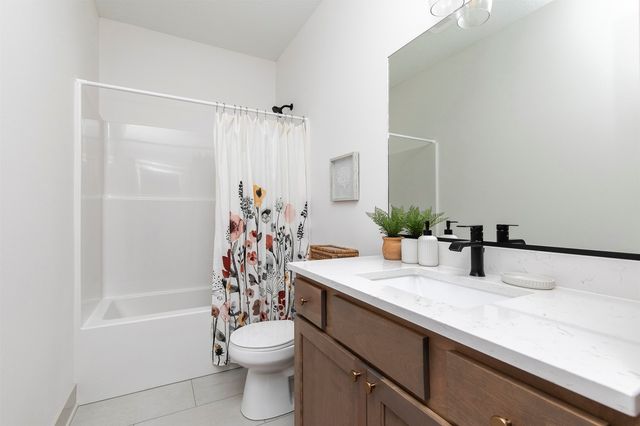 1410 NW Linda Lane, Waukee, IA 50263