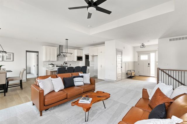 1410 NW Linda Lane, Waukee, IA 50263