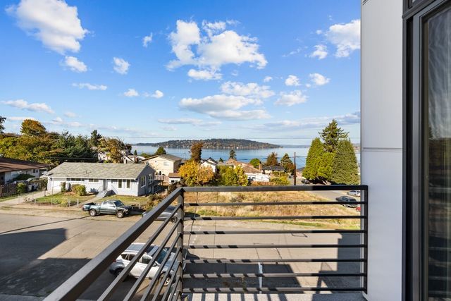 8435 S 113th Street, Seattle, WA 98178