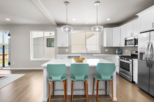 8435 S 113th Street, Seattle, WA 98178
