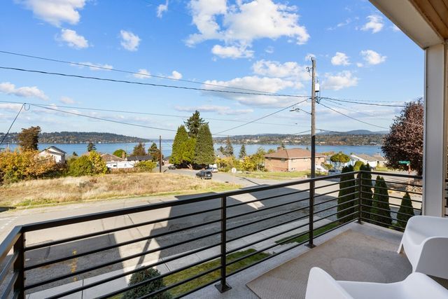 8435 S 113th Street, Seattle, WA 98178